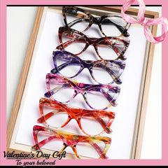 A Set of 6 Cat-Eye Glasses Featuring Anti-Blue Light Lenses And Metal Spring Hinges. These Stylish Women Are Perfect for Winter Fashion, Making Them a Must-Have For. They Also Make a Great Gift And Embody a Retro Aesthetic